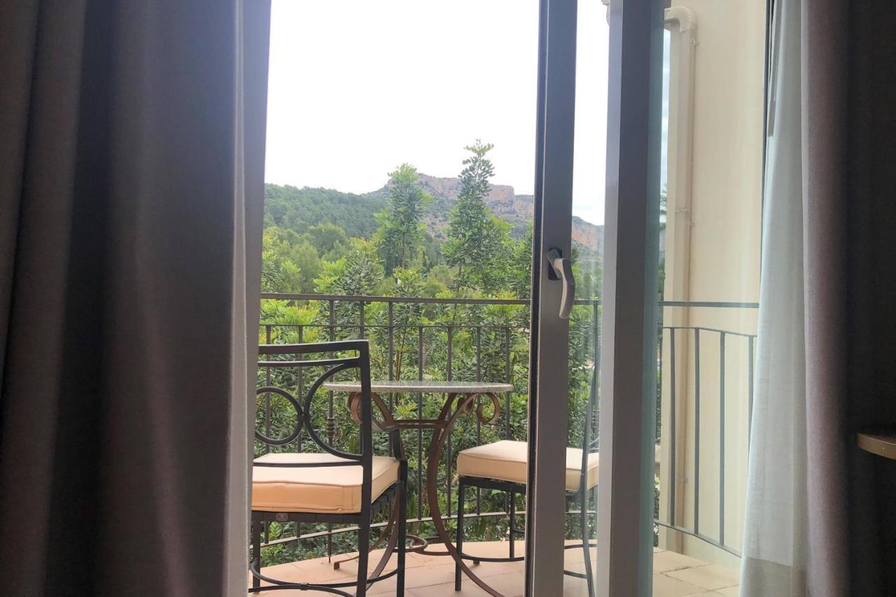 Denia Marriott La Sella Golf Resort & Spa מראה חיצוני תמונה A view of the balcony of a room at the hotel
