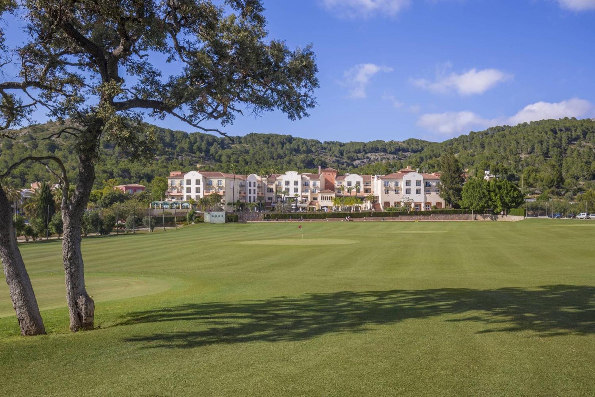 Denia Marriott La Sella Golf Resort & Spa מראה חיצוני תמונה A general view of the village